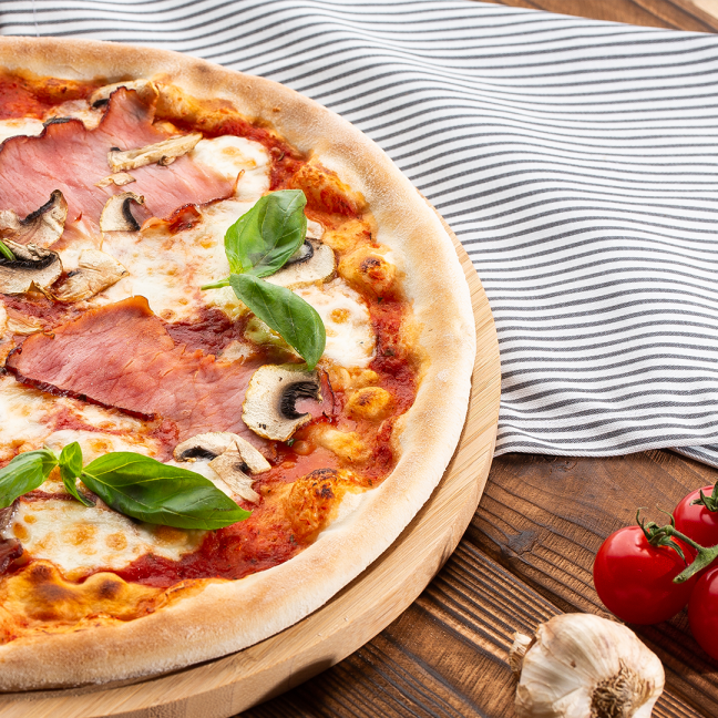 Pizzas made the Italian Way Birra Moretti